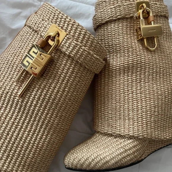 Givenchy Woven Beige Ankle Boots with Gold Hardware - Picture 3 of 4